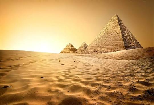 Gara-Gara Reels 'Pyramid Background Palsu', Agency Mesir Juni 2026 Banjir Klien Asing—Tapi Malah Diboikot Warga Lokal